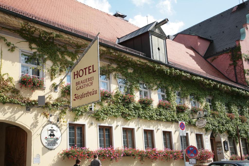 Altstadt-Hotel Zieglerbraeu Дахау Екстер'єр фото